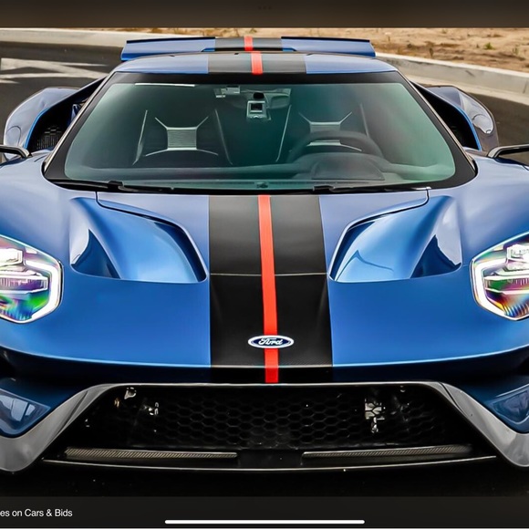 Forever Fern - Take a look at all the amazing items in this closet collection! - Picture 3 of 14